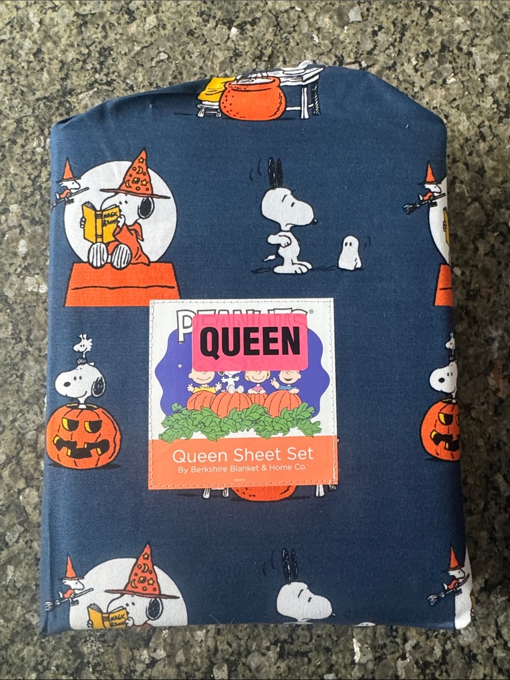 Berkshire Peanuts Snoopy  4 piece Queen sheet set - Navy with Orange Halloween